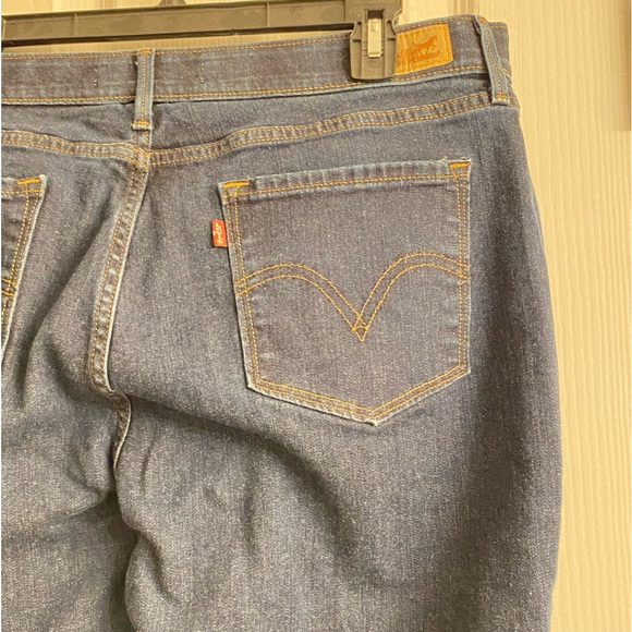 Levi’s Perfect Waist 525 Straight Leg, Women’s size 16 Denim Jeans. - Picture 3 of 8